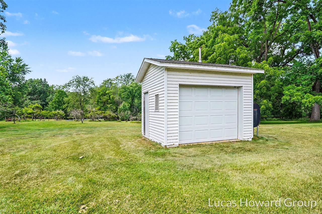 main property photo 60