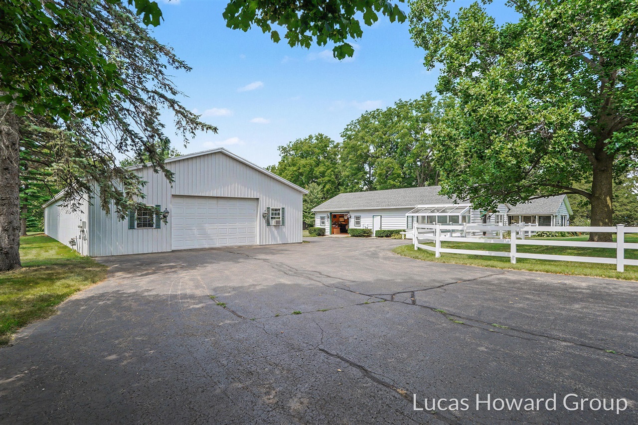 main property photo 66