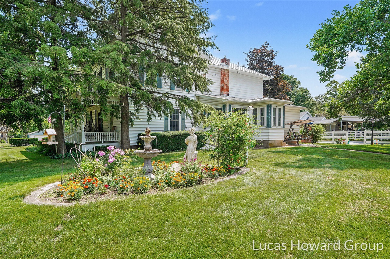 main property photo 70