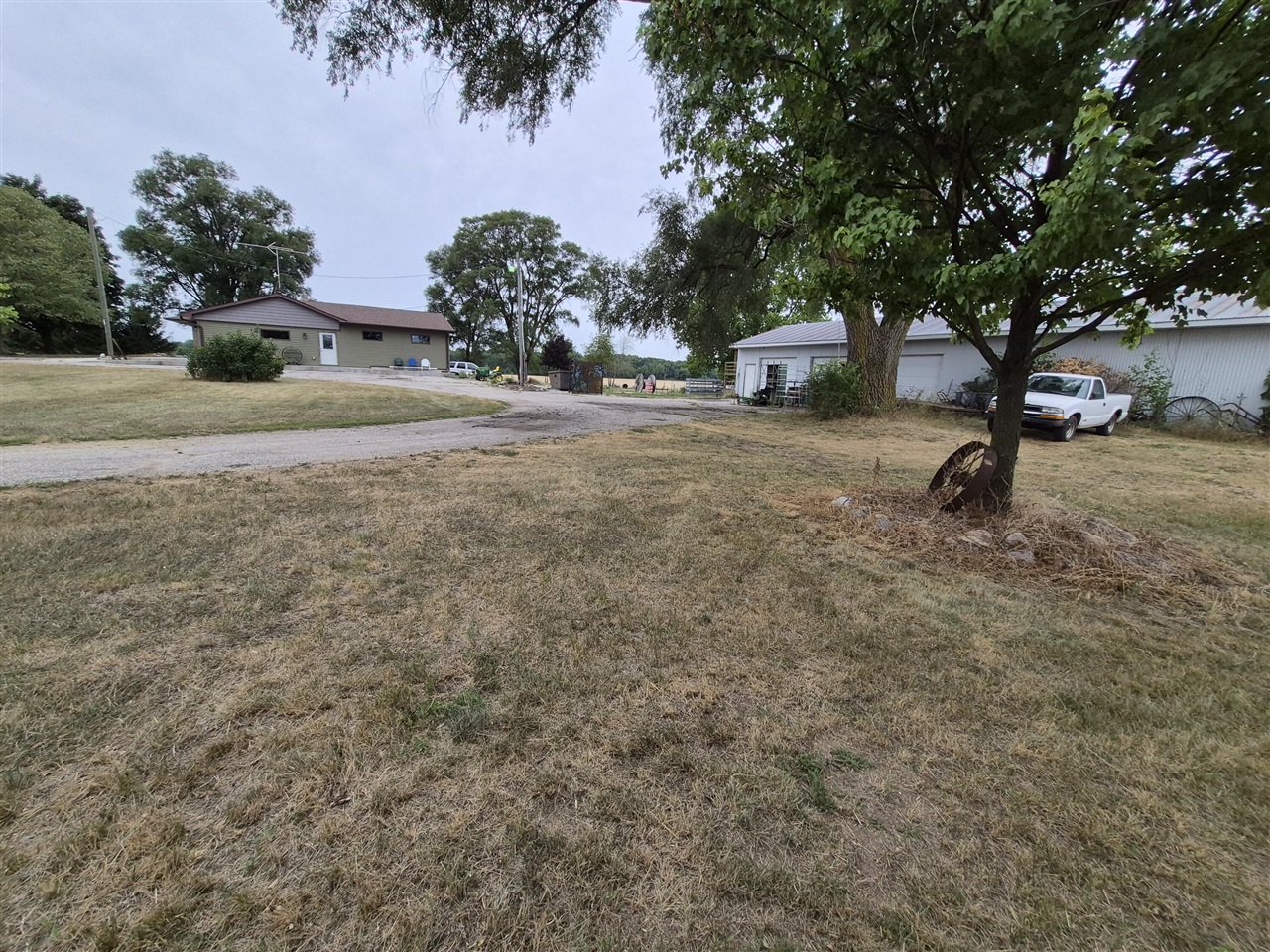 main property photo 9