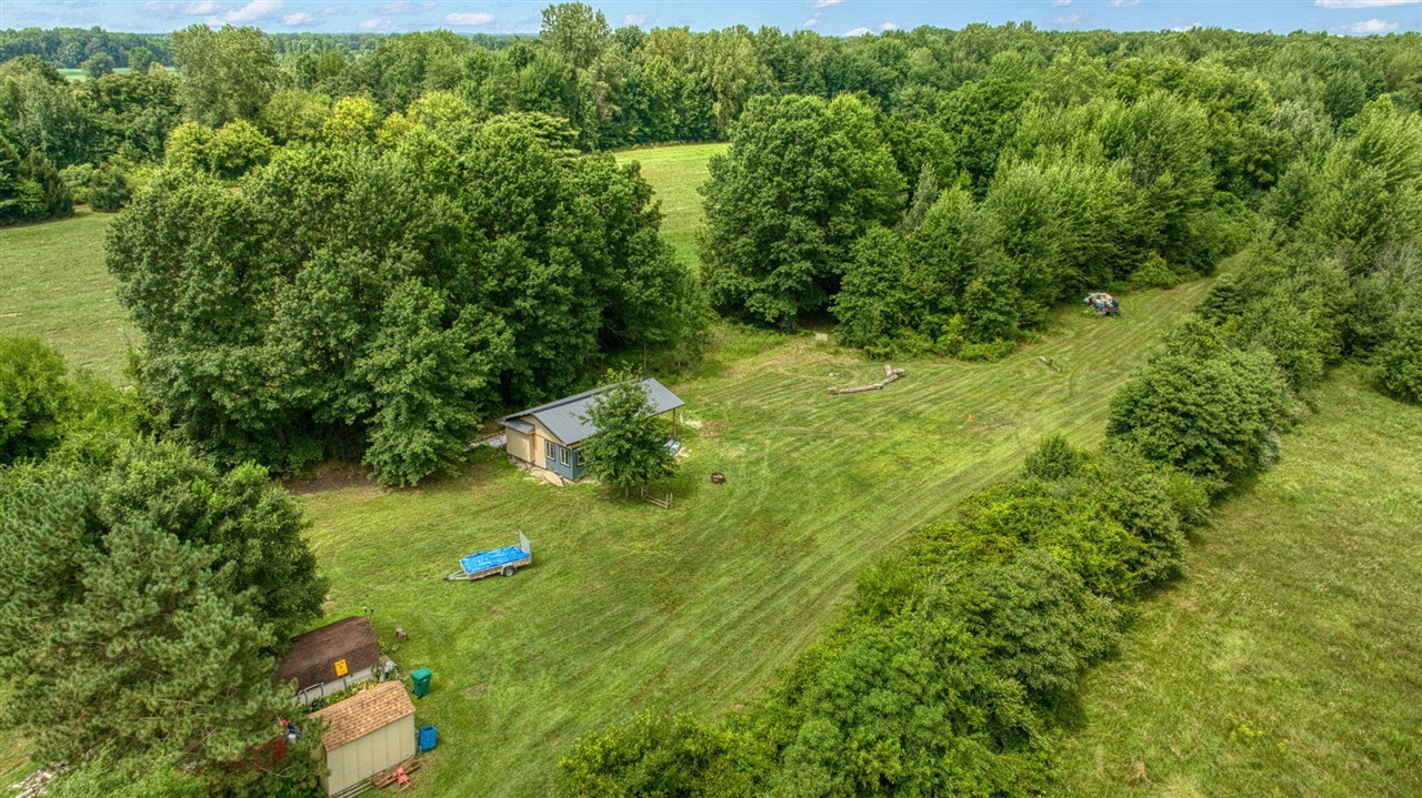 main property photo 27