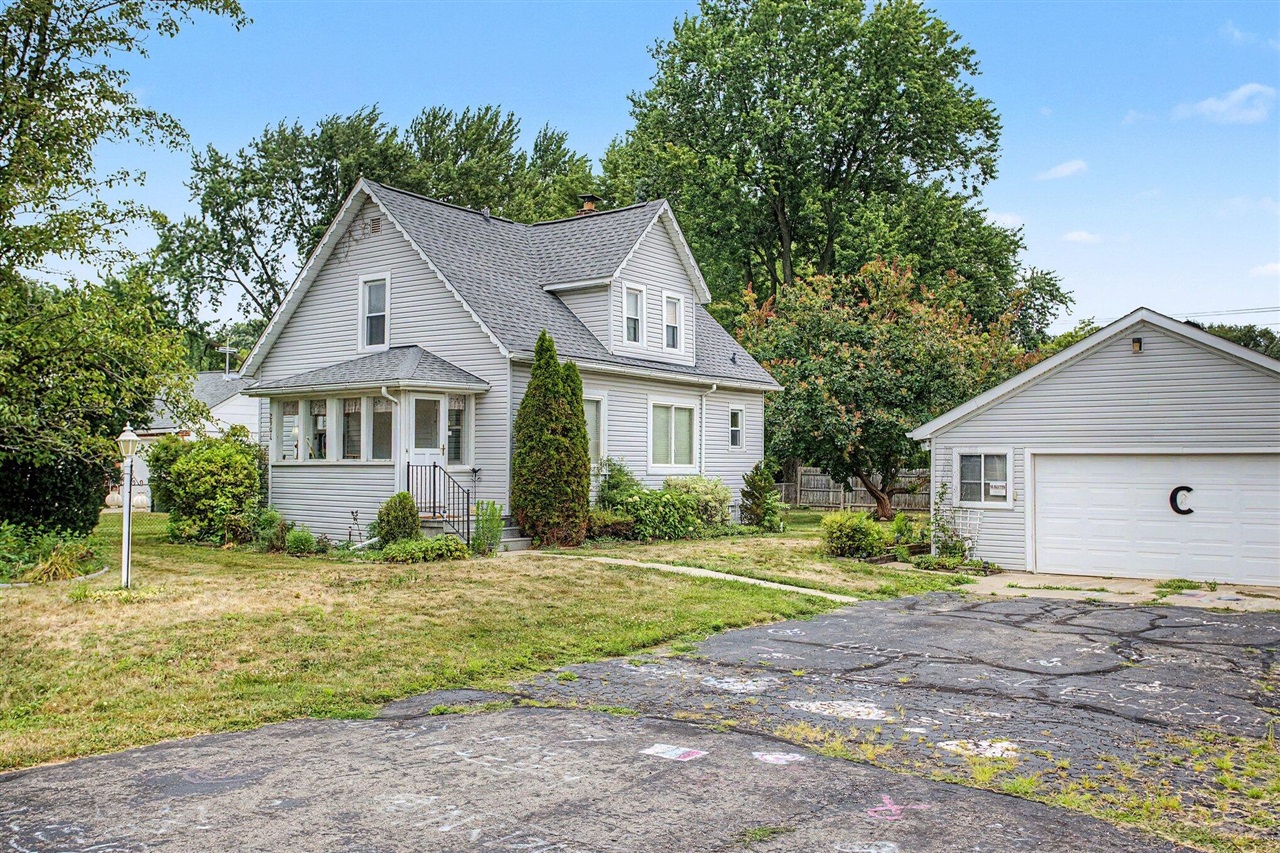 main property photo 22