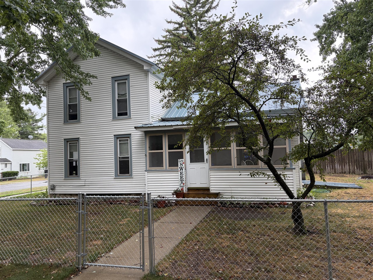 main property photo 27