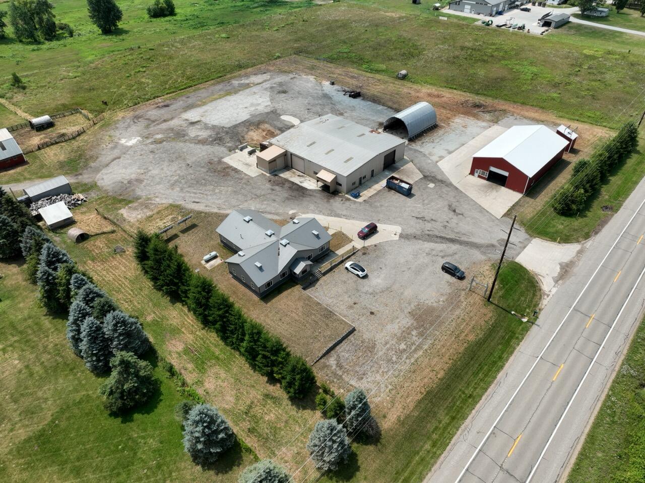 main property photo 43