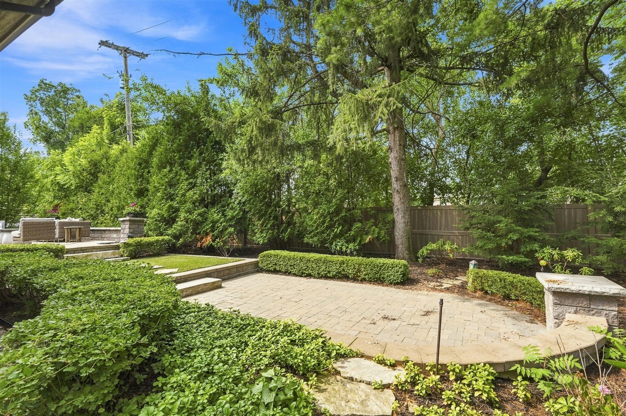 main property photo 50