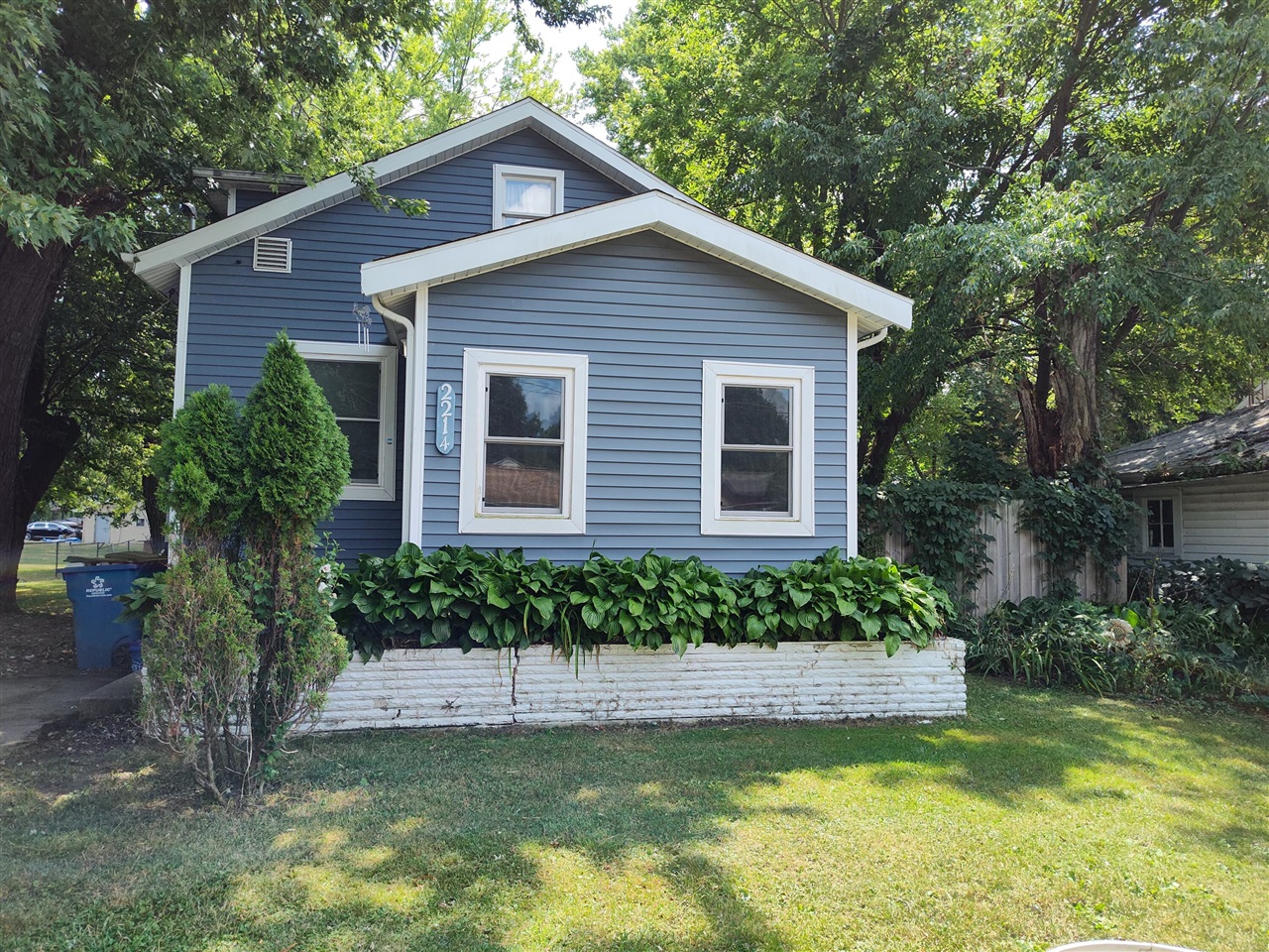 main property photo 49