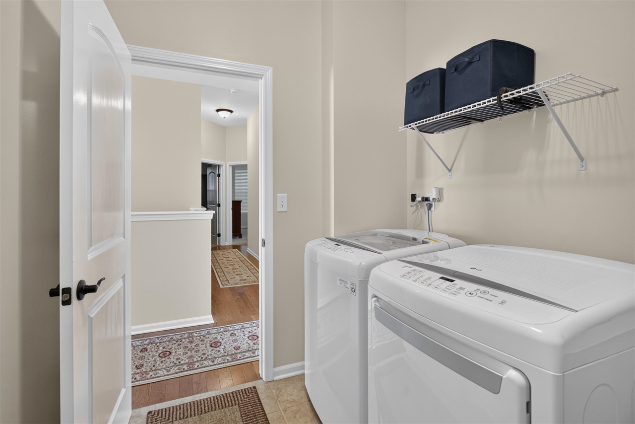 main property photo 16