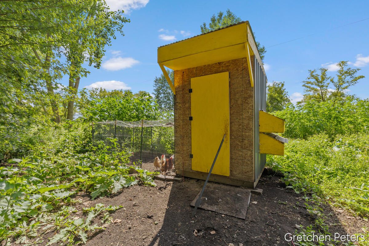 main property photo 19