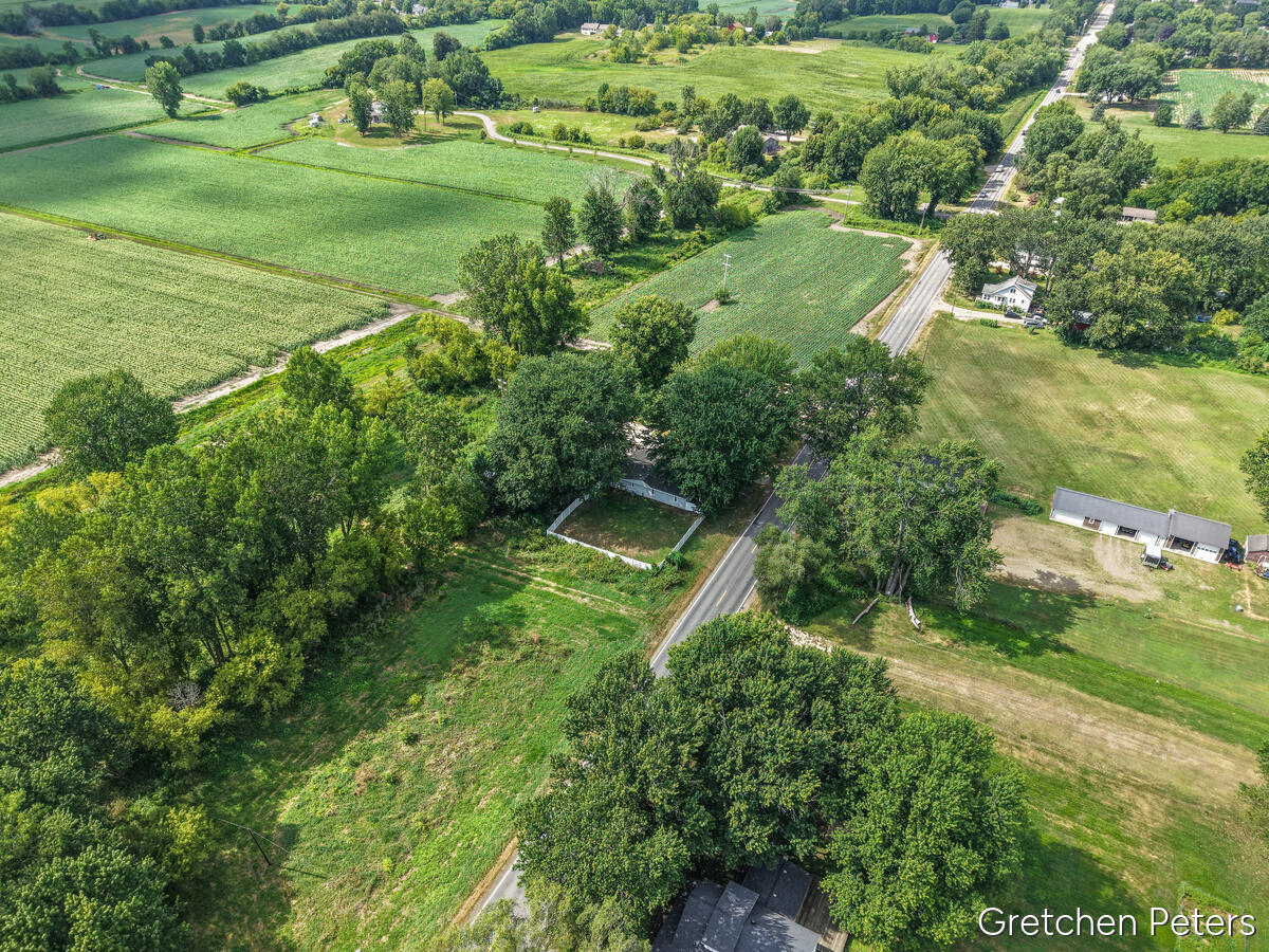 main property photo 23