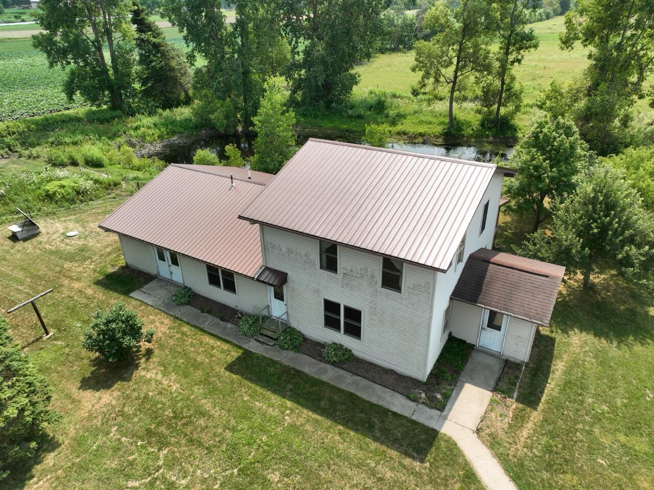 main property photo 37