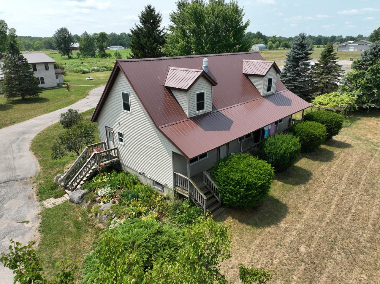 main property photo 40