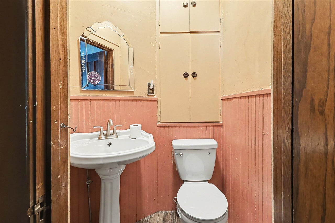 main property photo 41