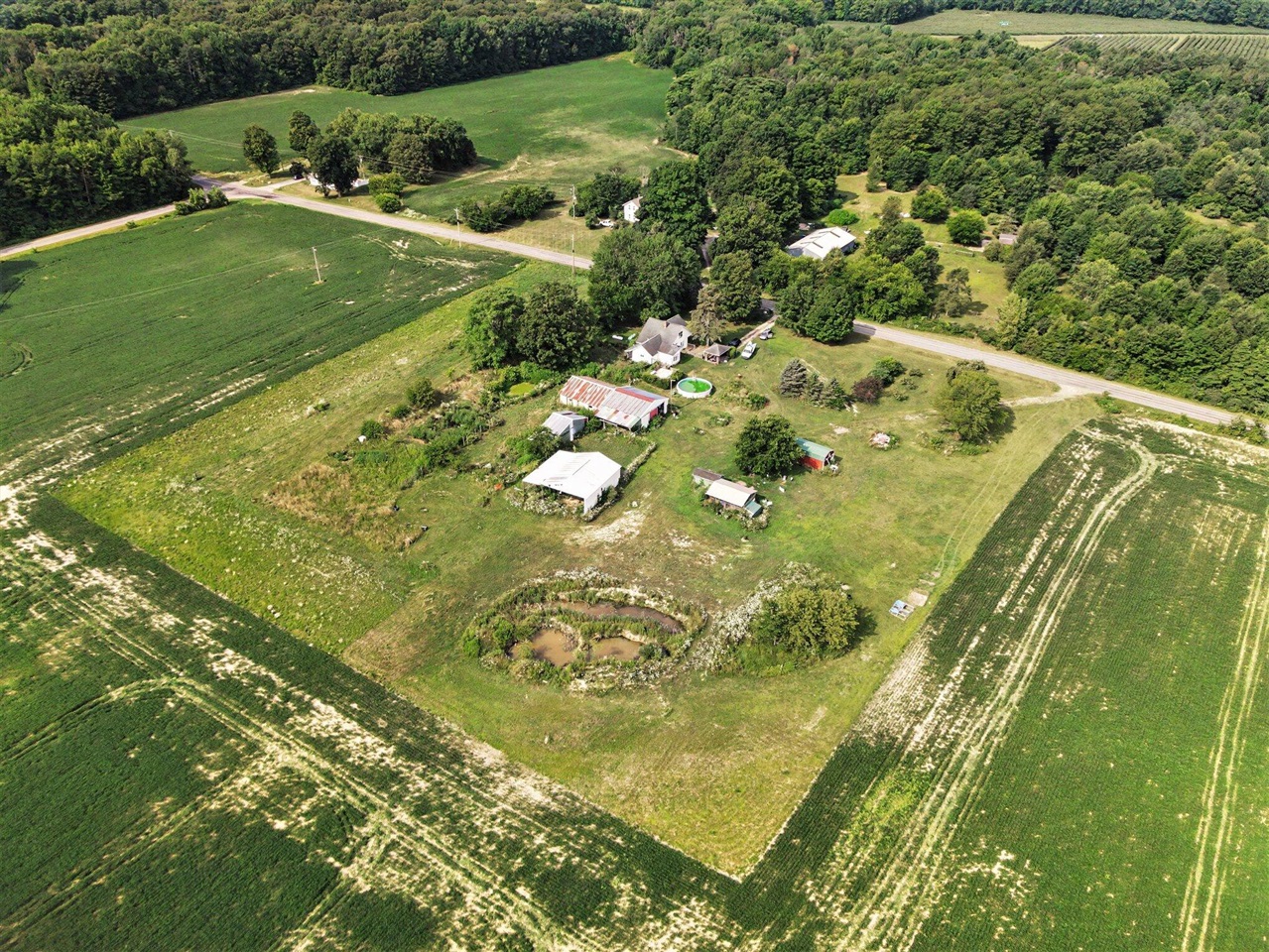 main property photo 36
