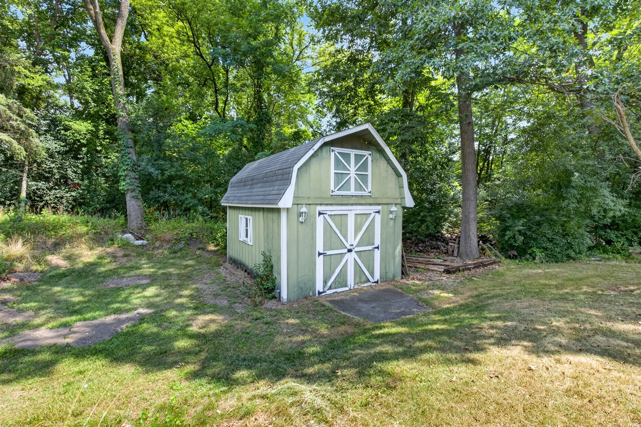 main property photo 42