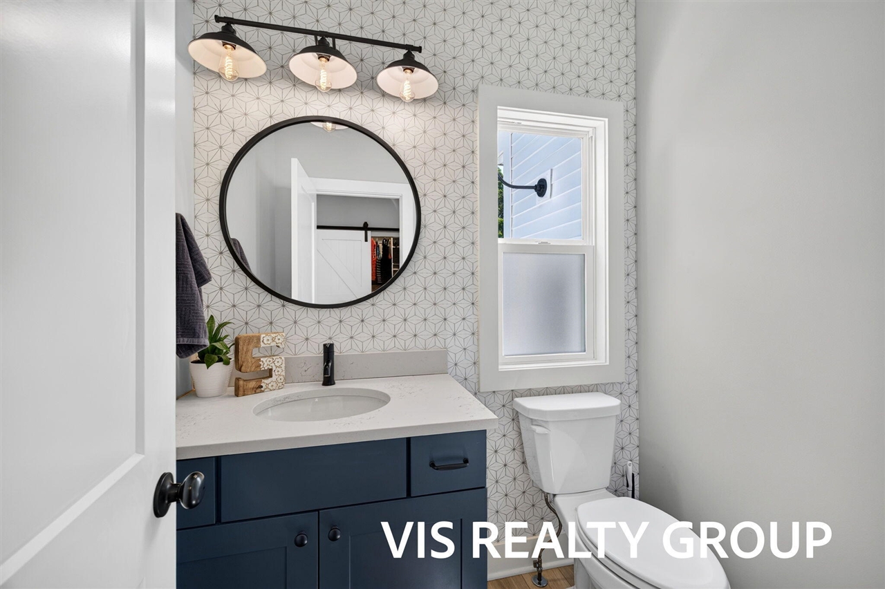 main property photo 54