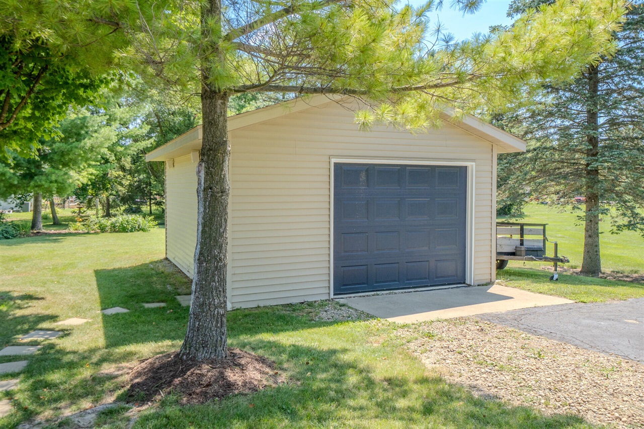 main property photo 72