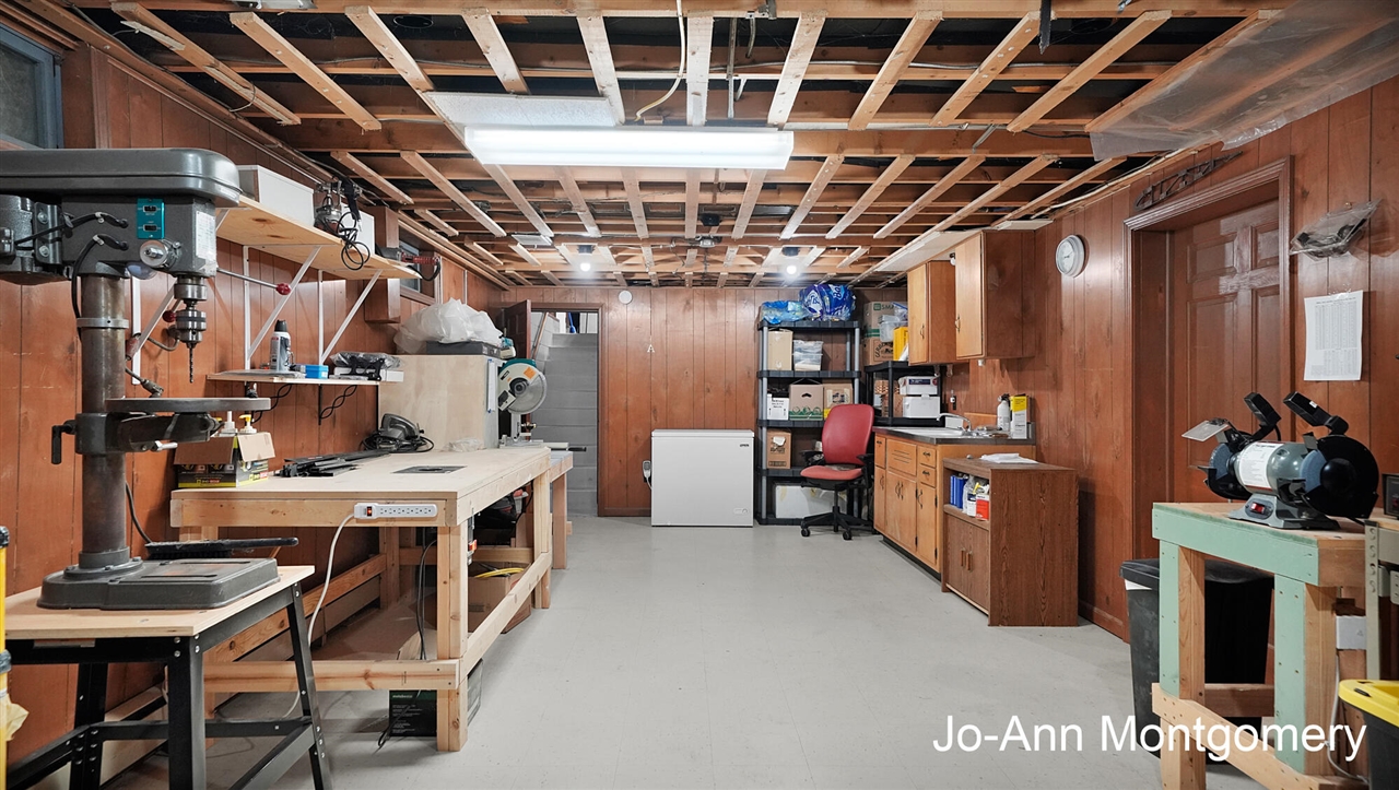property viewer photo 18