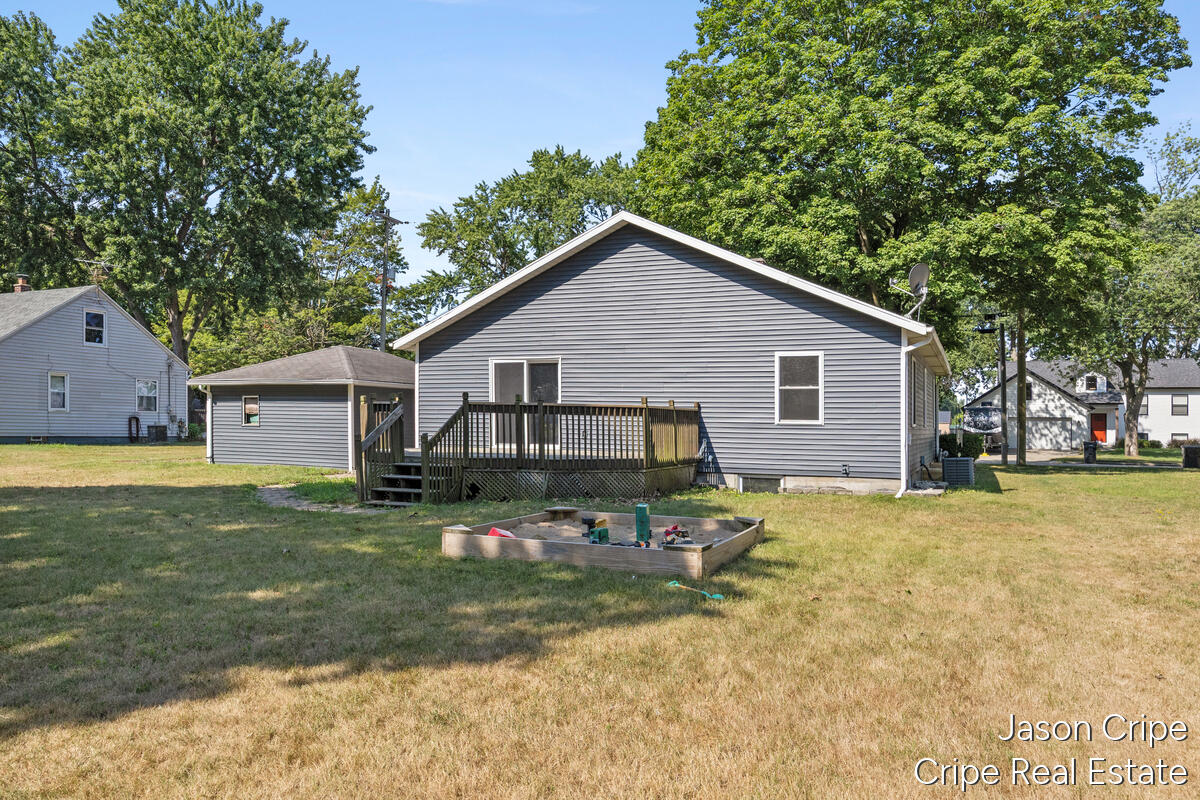 main property photo 23