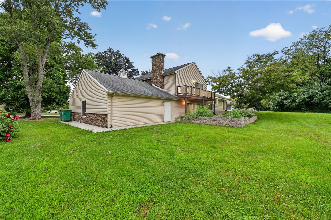 main property photo 60