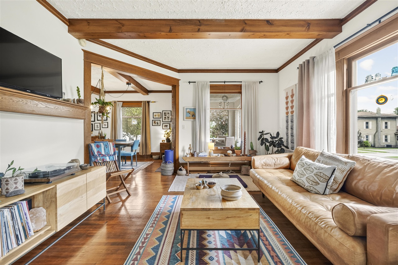 property viewer photo 16