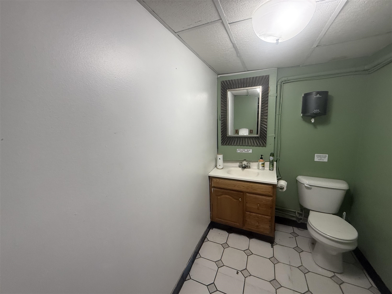 main property photo 31