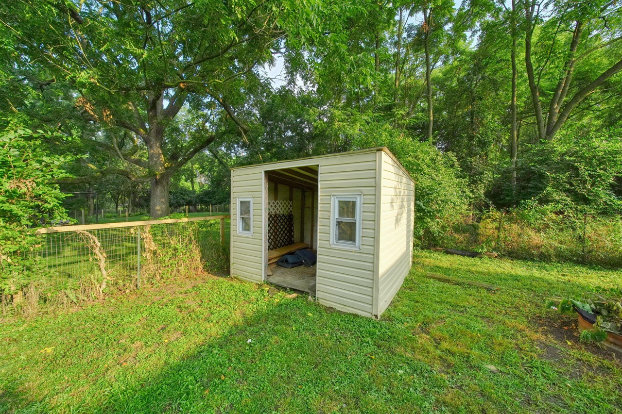 main property photo 21