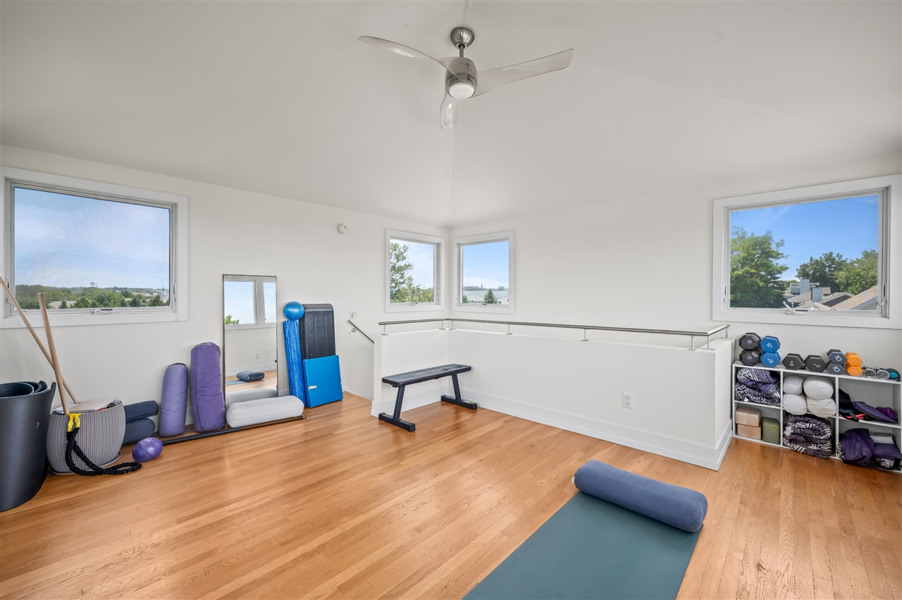 main property photo 66