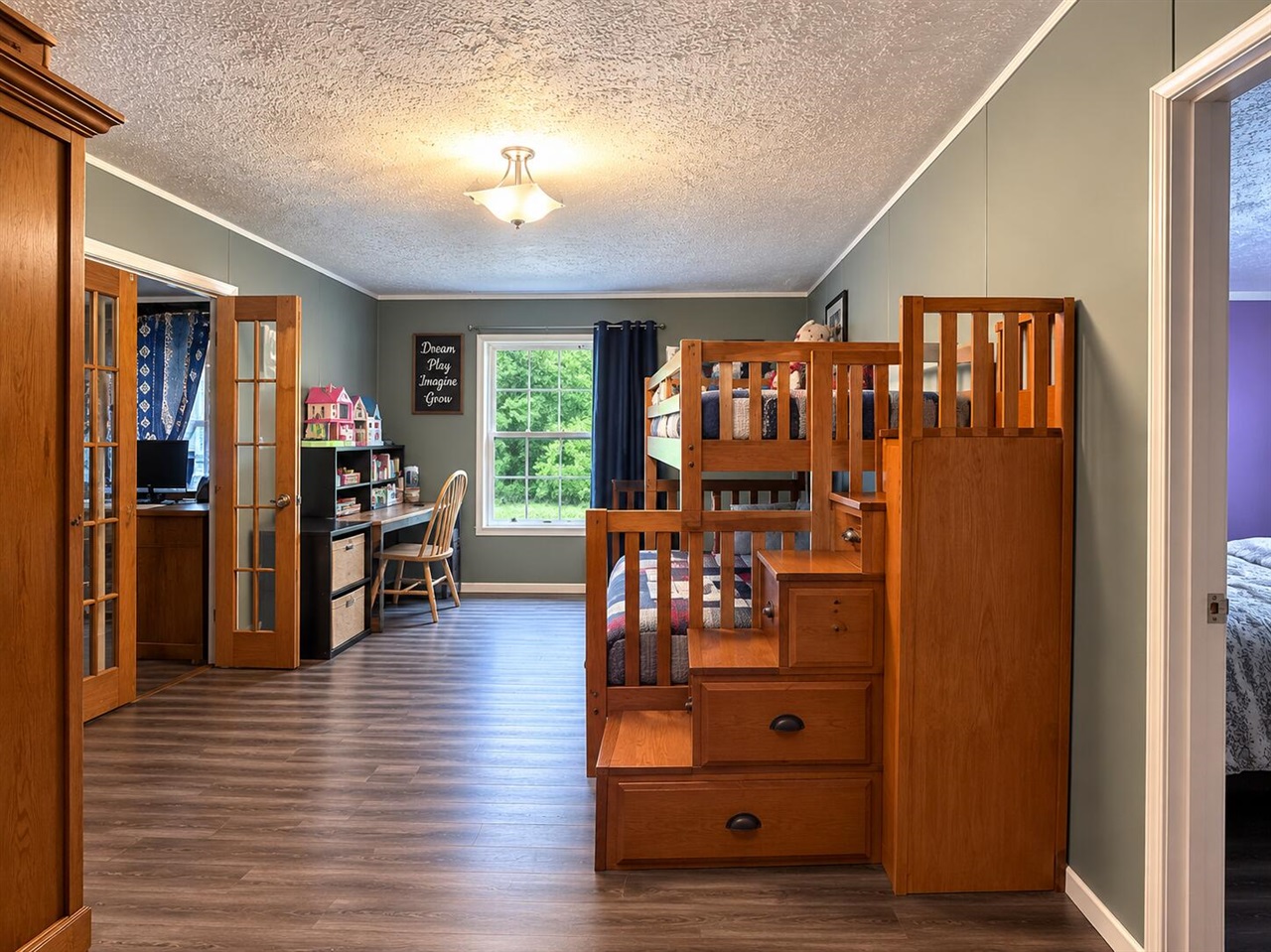 main property photo 9