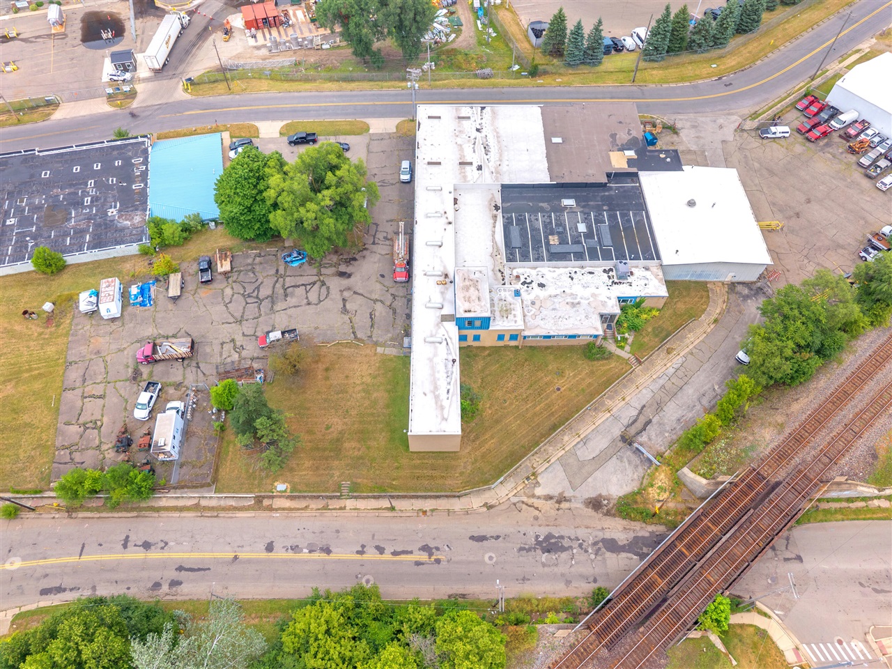 main property photo 6