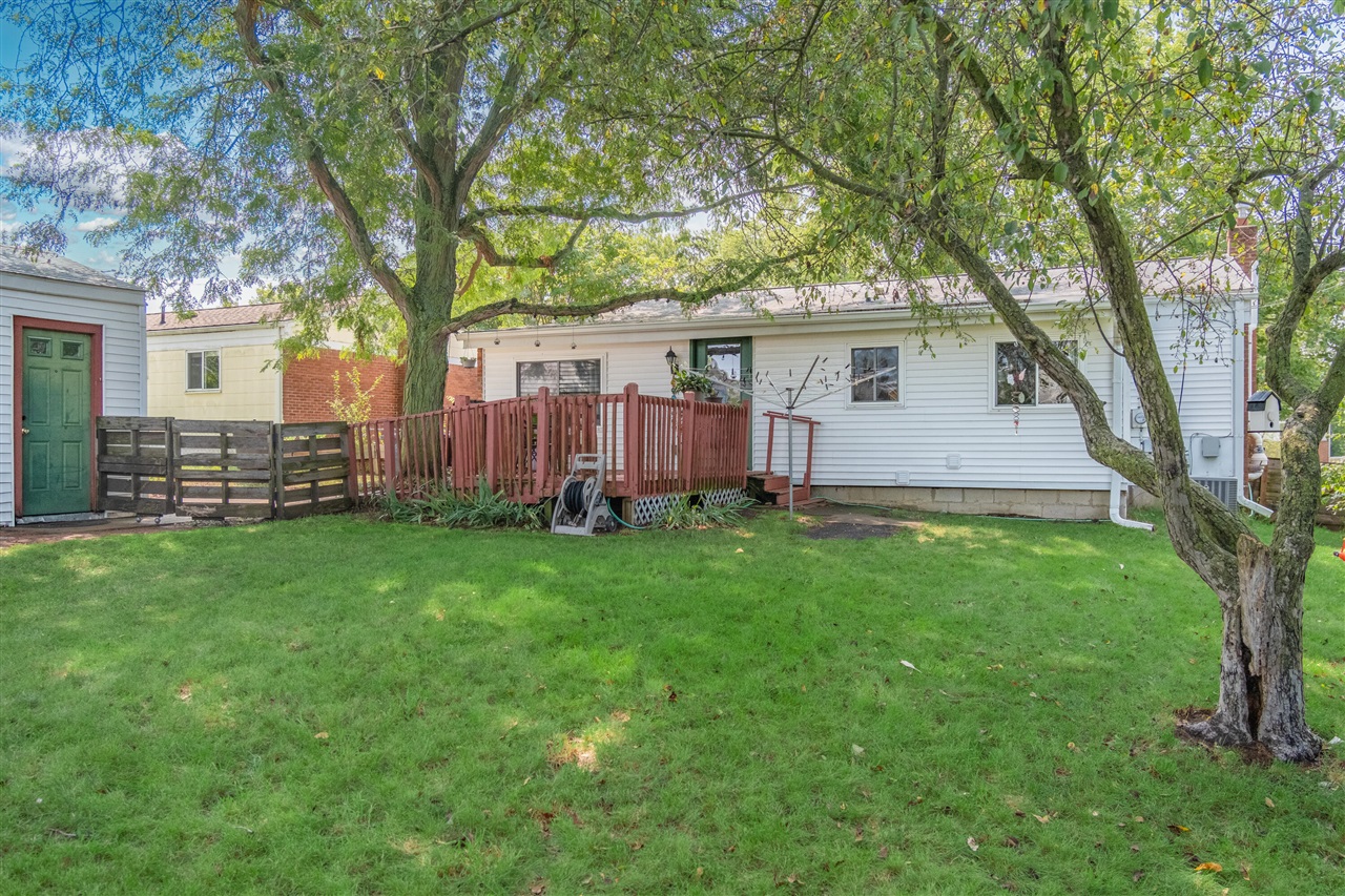 main property photo 40