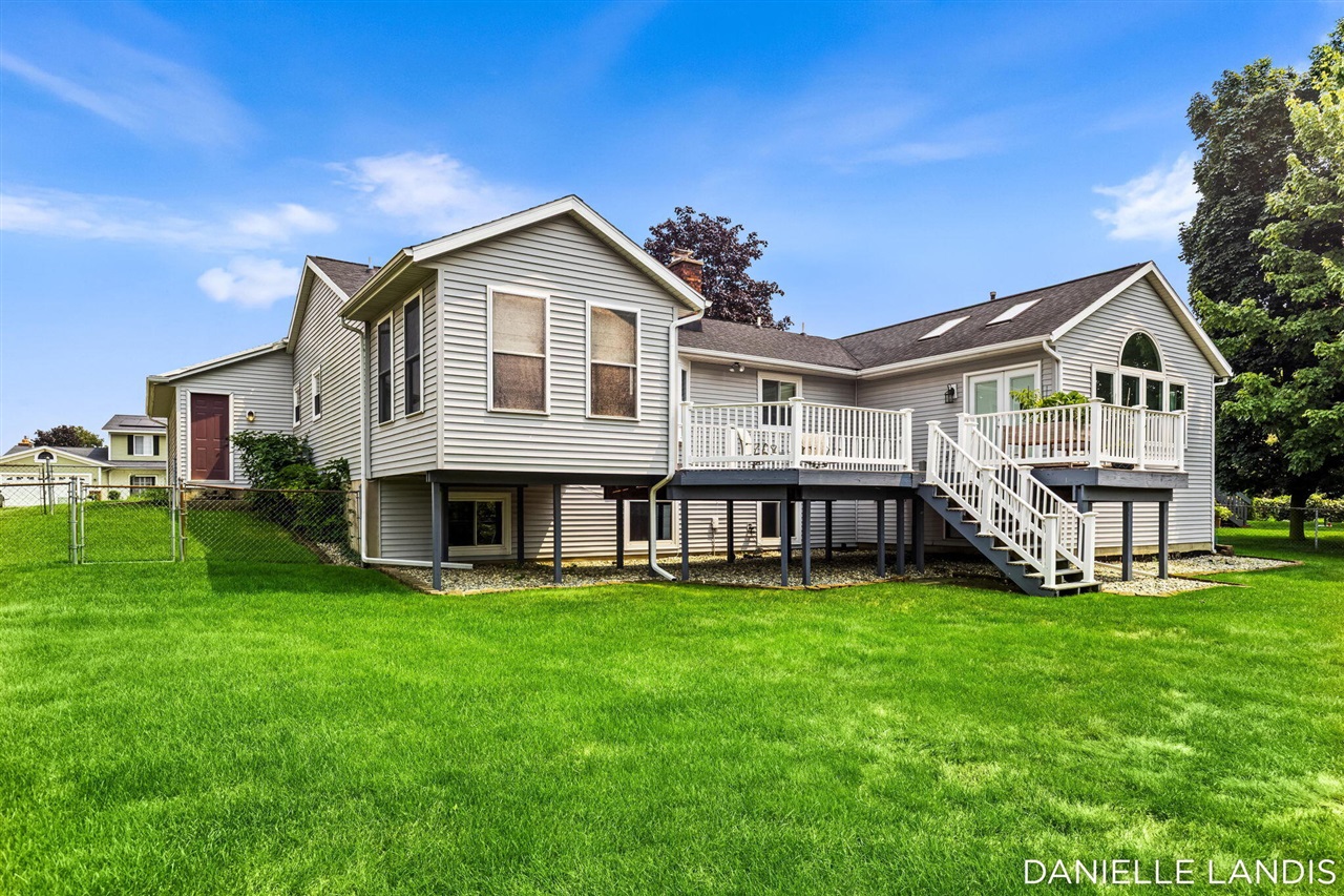 main property photo 48