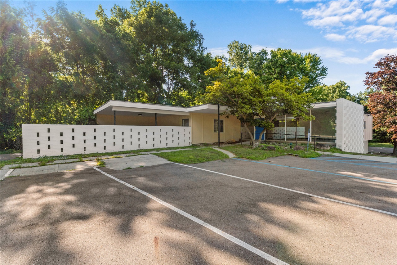 main property photo 49