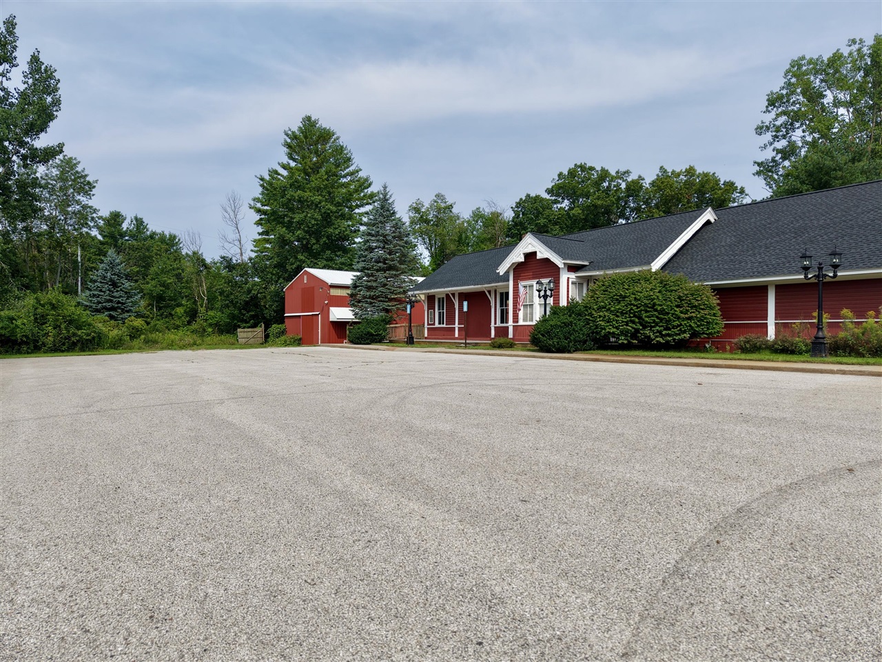 main property photo 14
