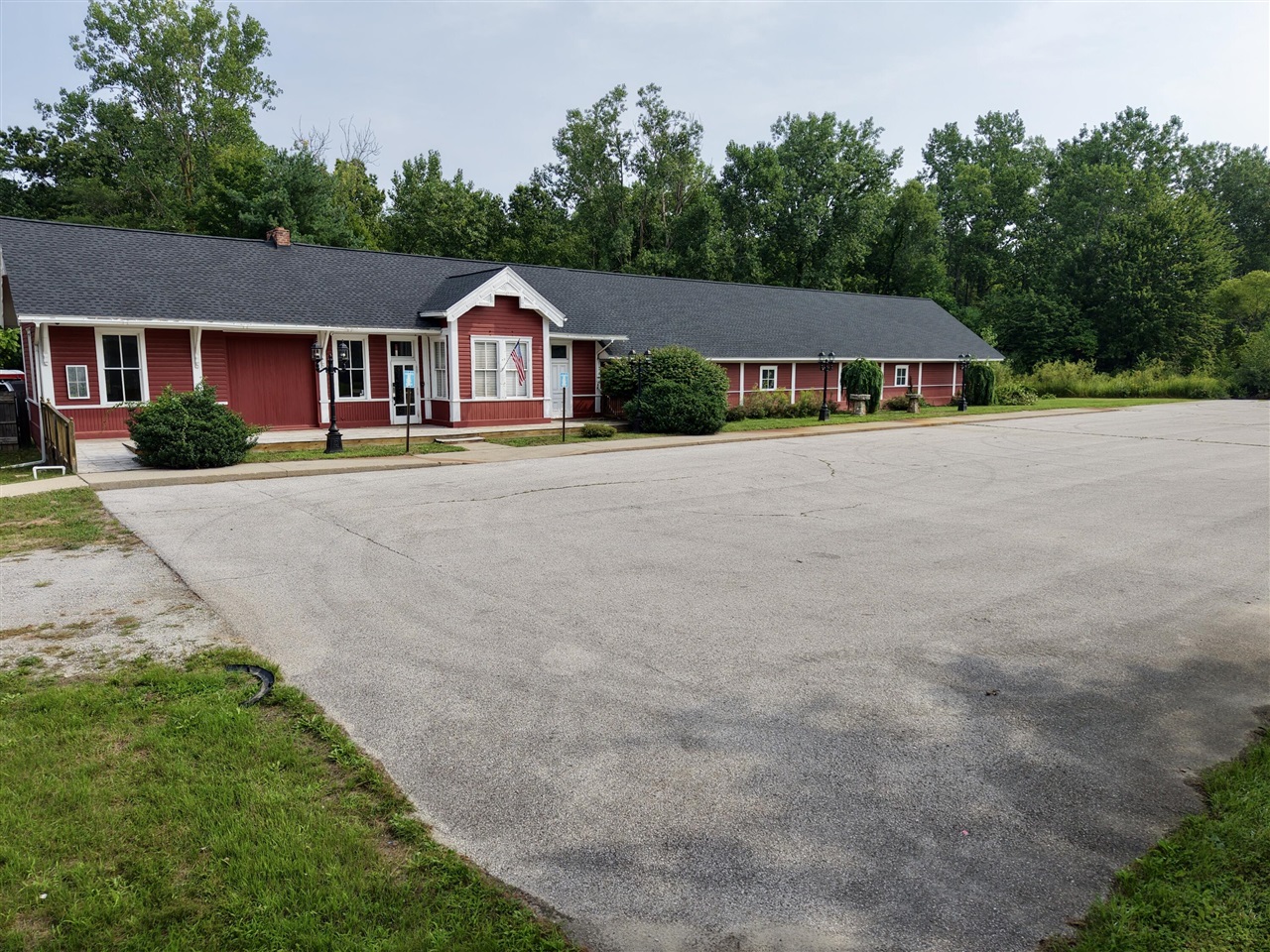 main property photo 16