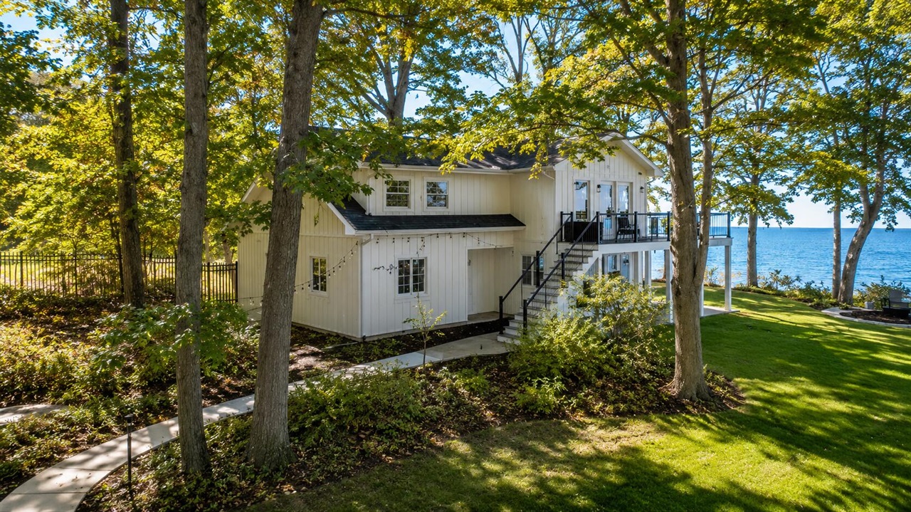 main property photo 76