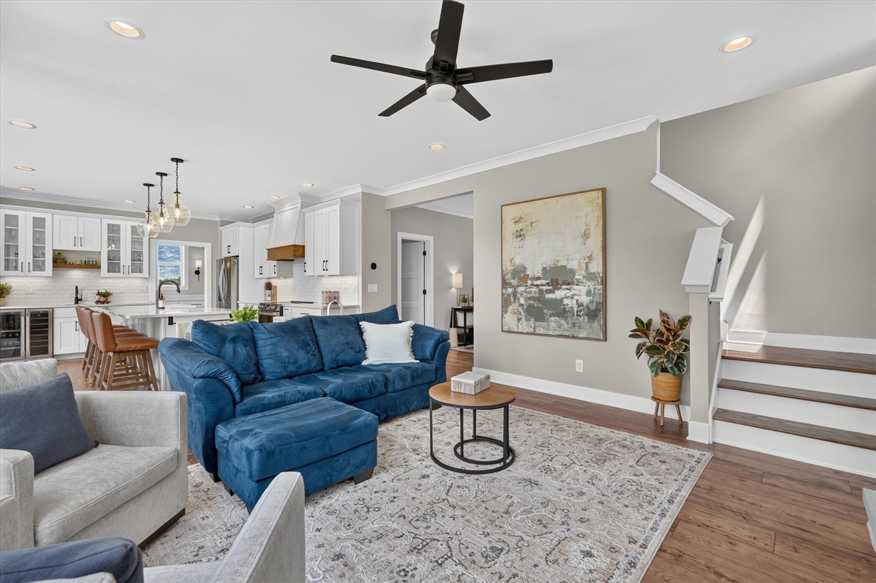 property viewer photo 10