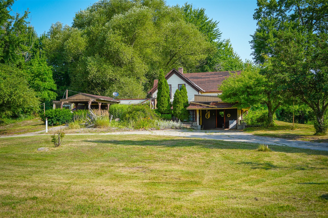 main property photo 15