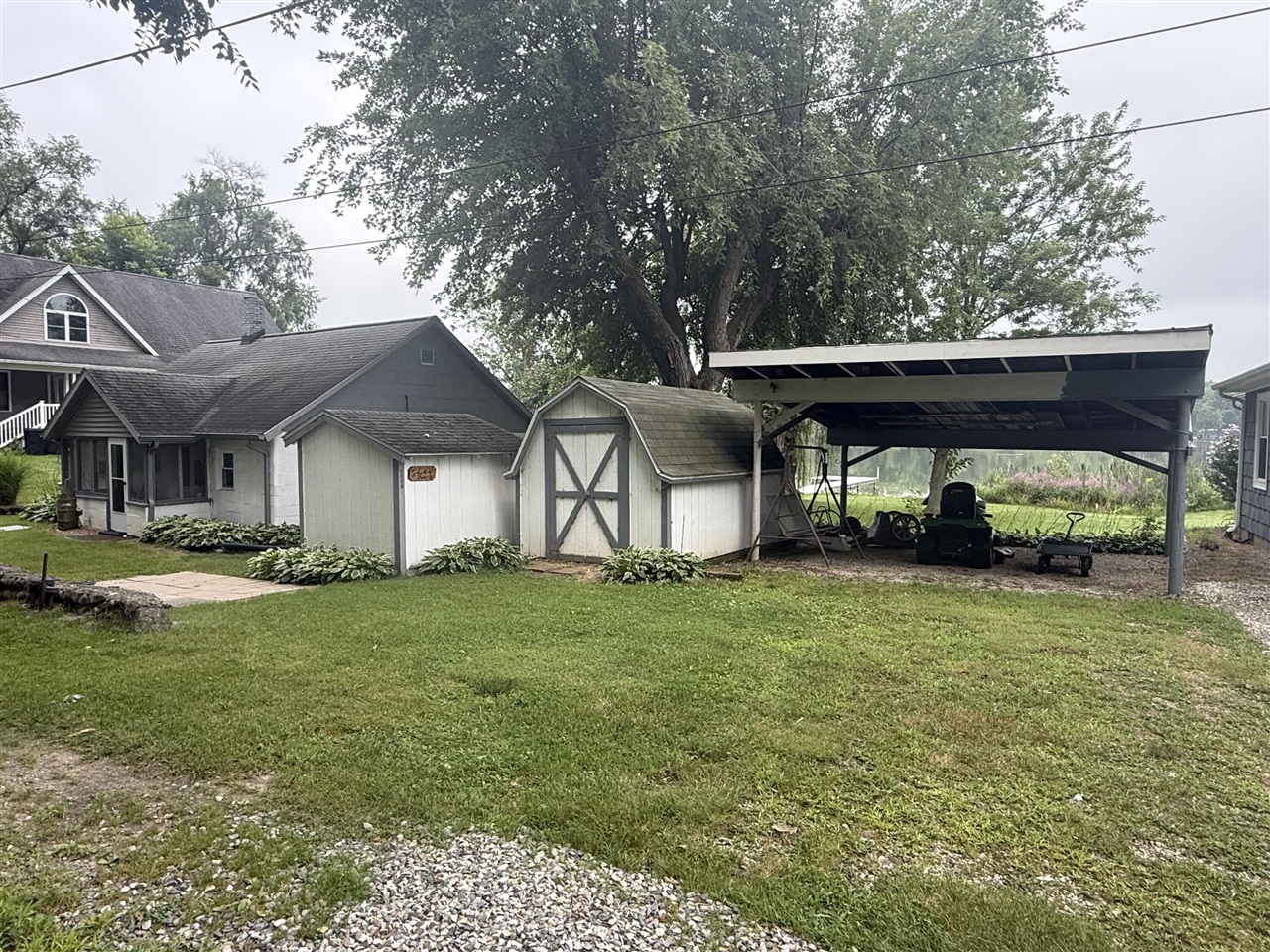 main property photo 35