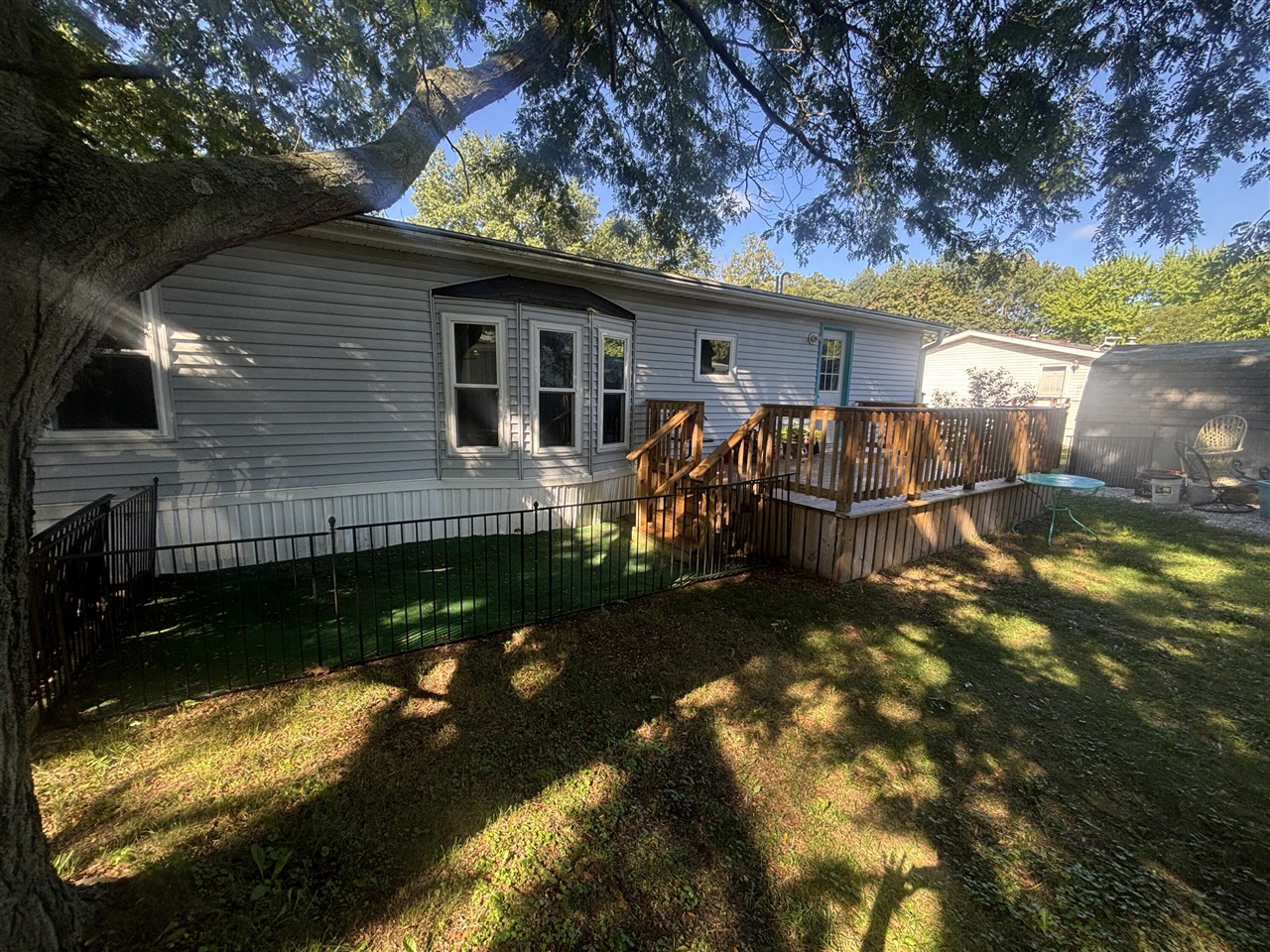 main property photo 23
