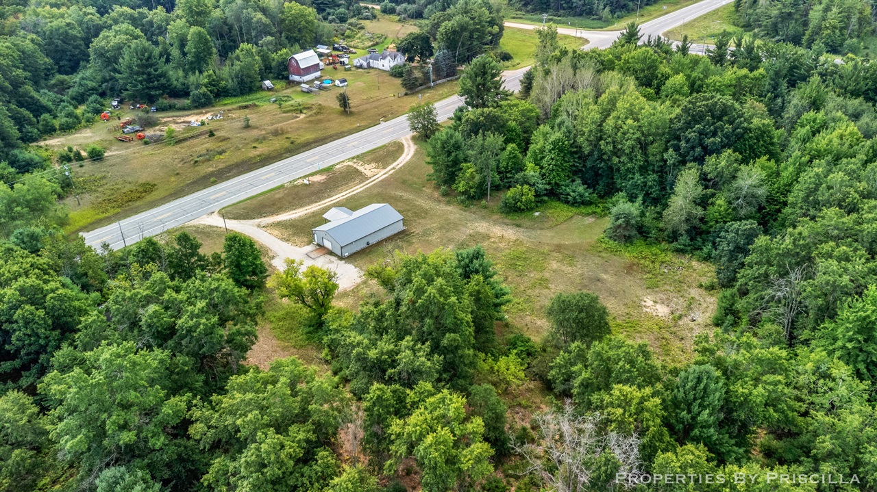 main property photo 10