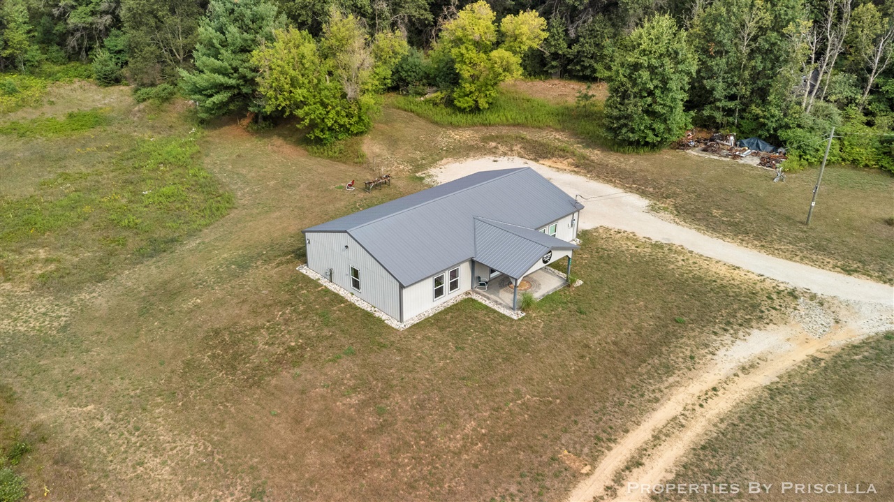 main property photo 4