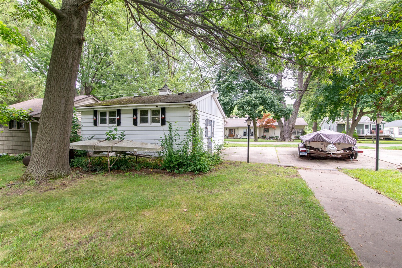 main property photo 8
