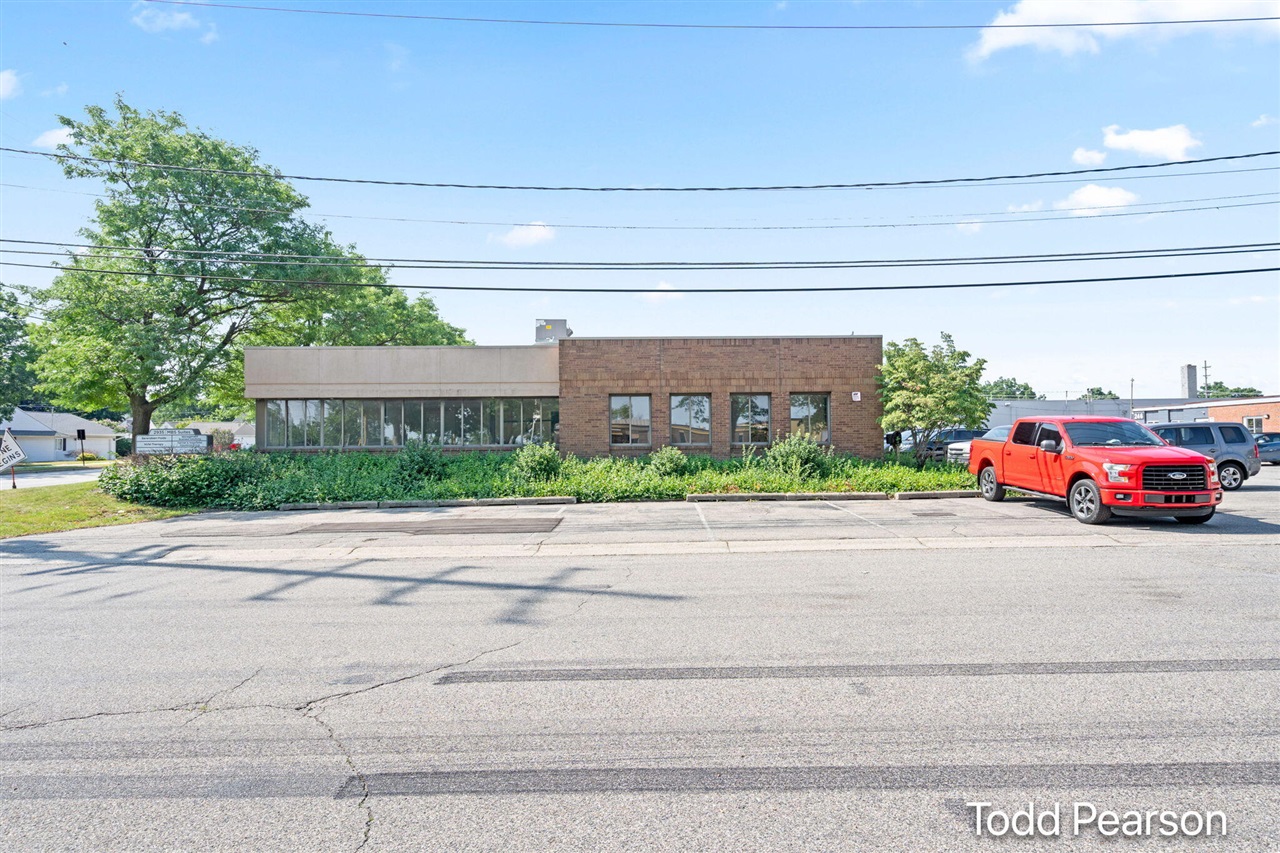 main property photo 49