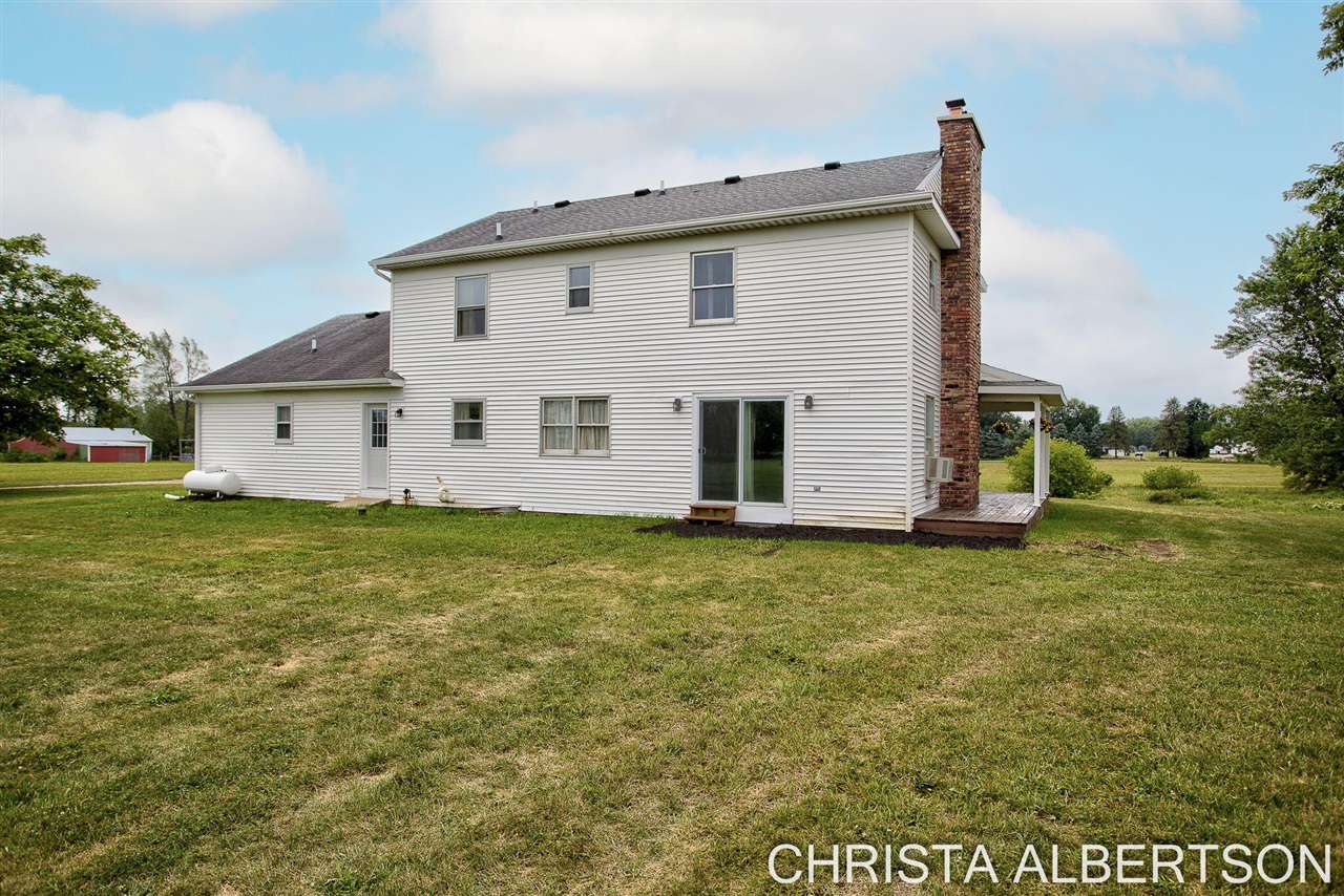 main property photo 41
