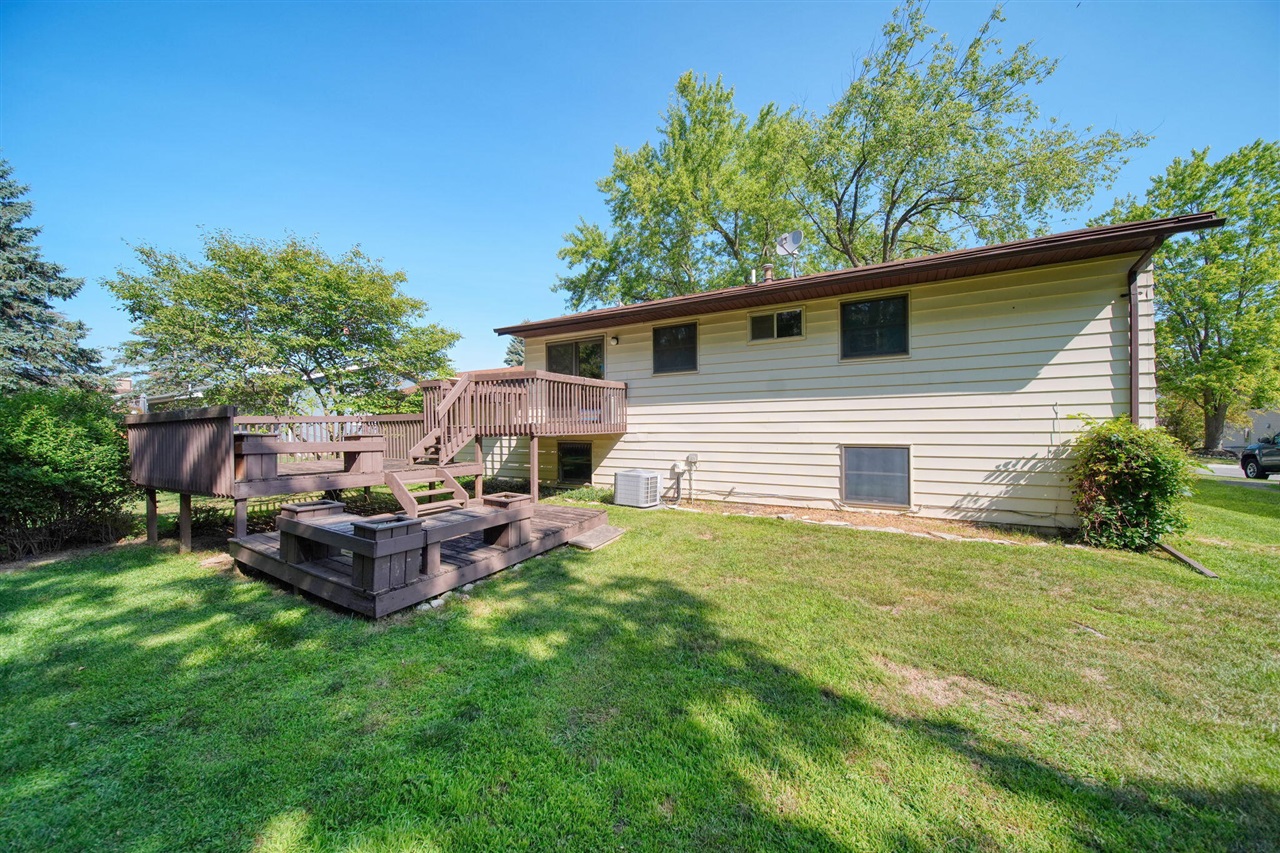 main property photo 37