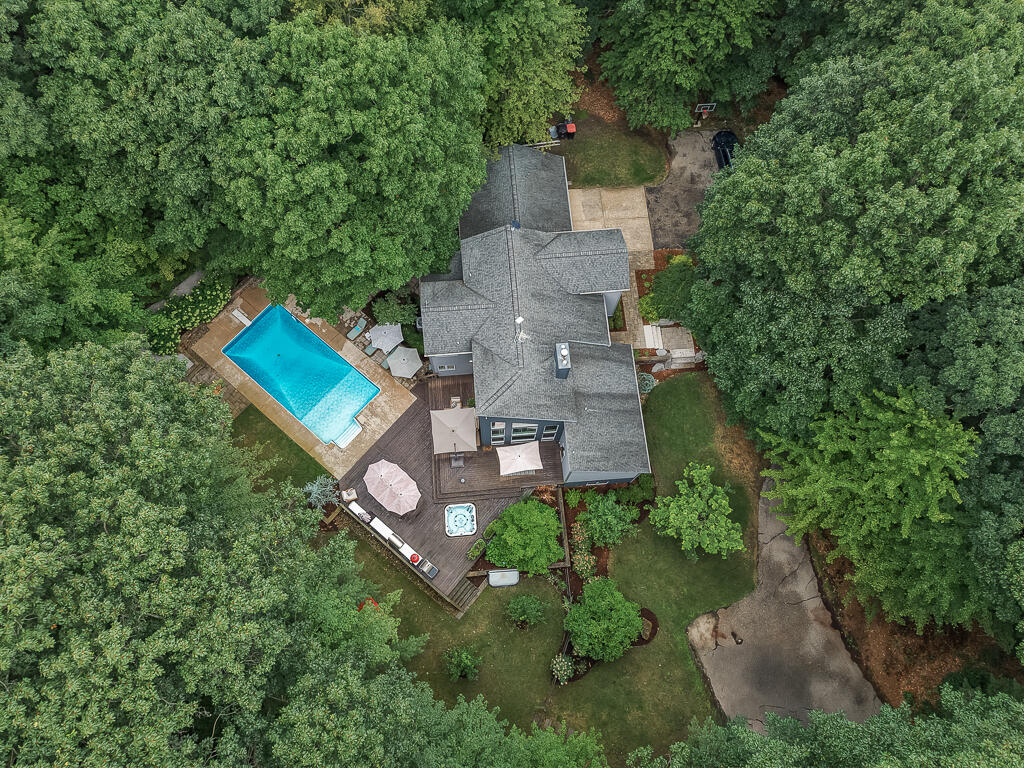 main property photo 78