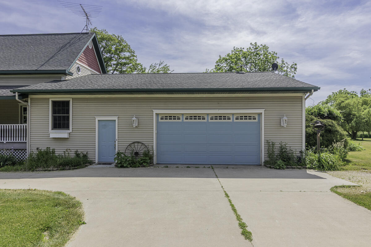 main property photo 56