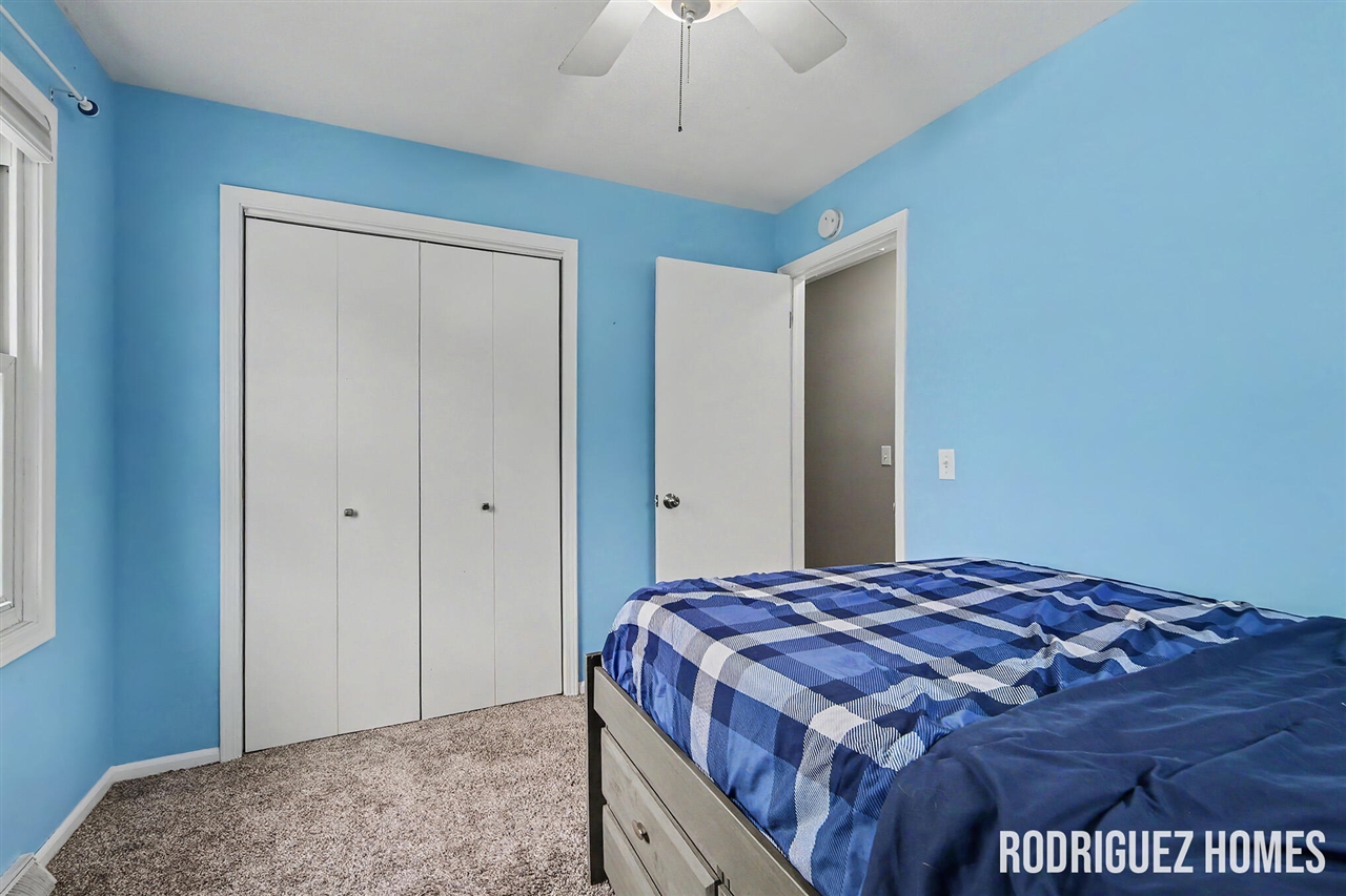 main property photo 13