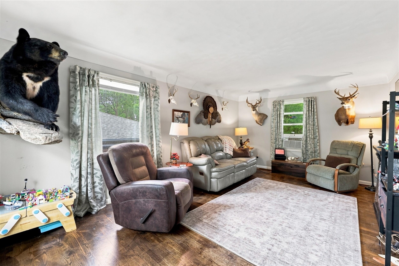 main property photo 6