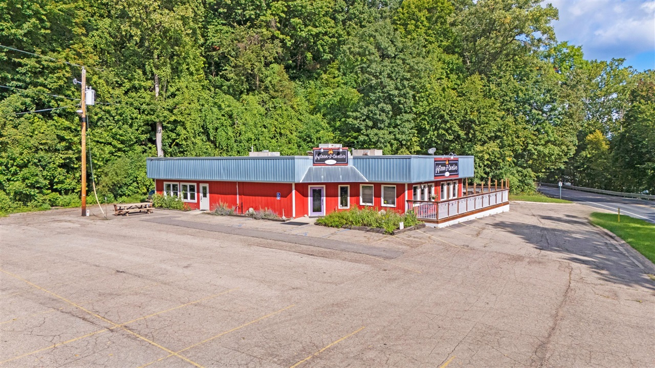 main property photo 40